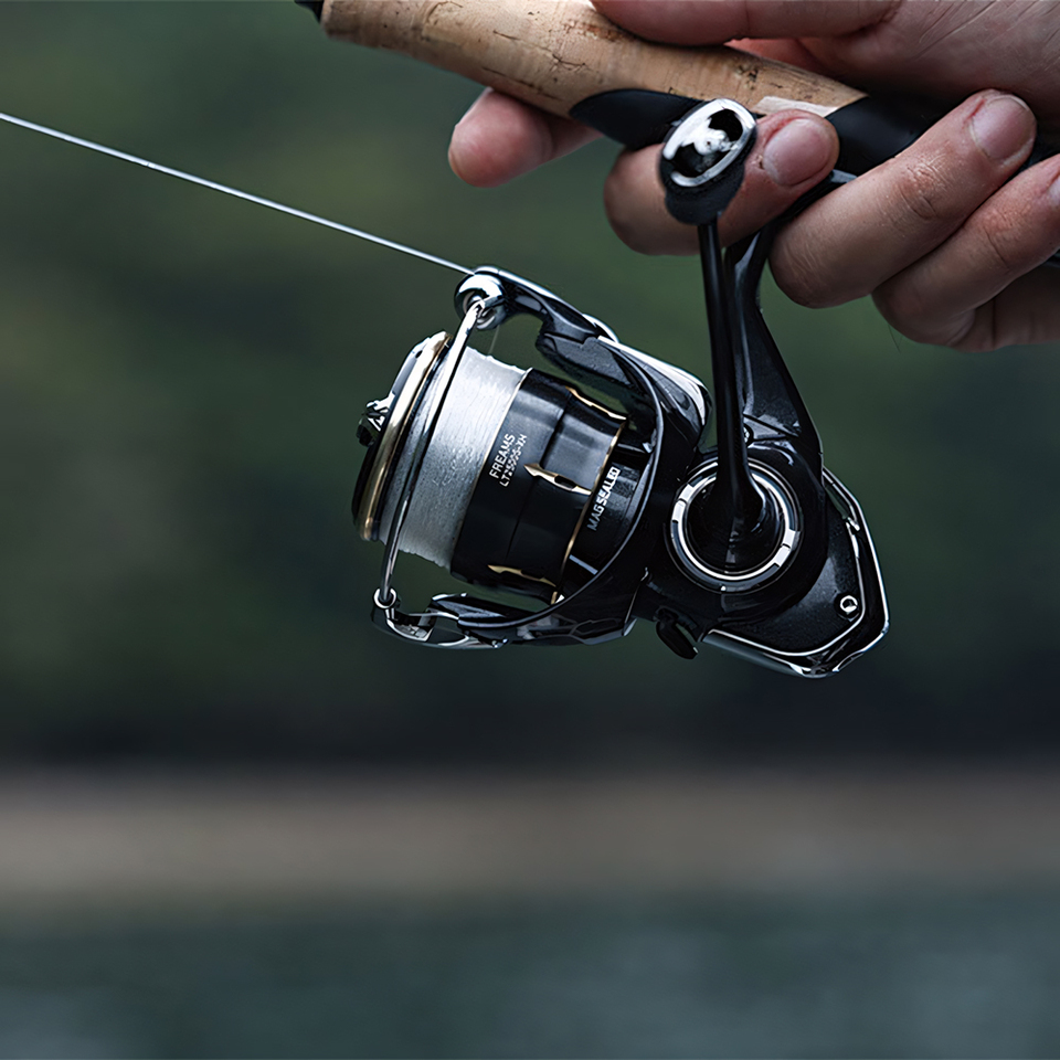 DAIWA 2026 FREAMS İplikli Maka - Abu Garcia Reel Revo incelemesi ve fiyatı